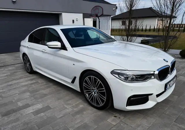 BMW Seria 5 520d M Sport sport