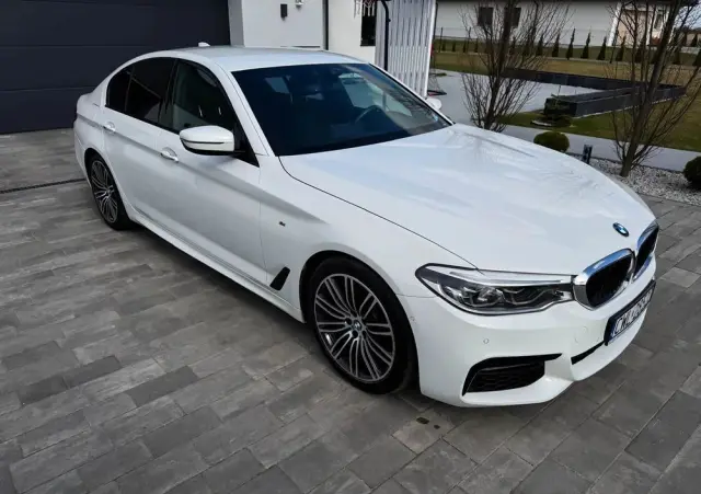 BMW Seria 5 520d M Sport sport
