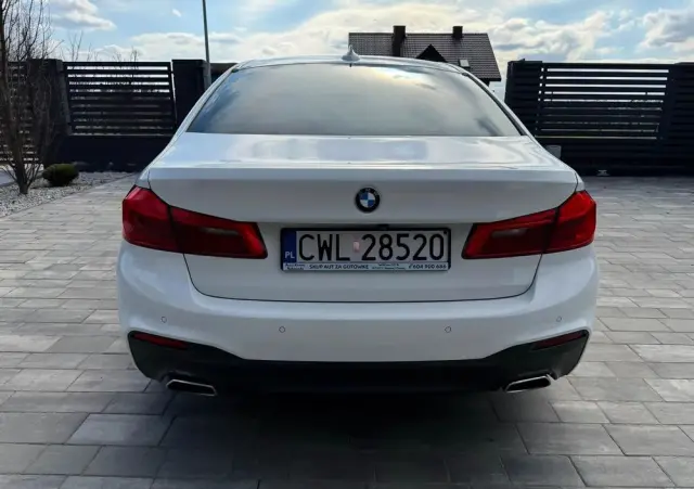 BMW Seria 5 520d M Sport sport
