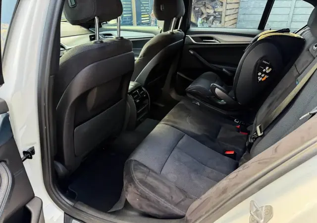 BMW Seria 5 520d M Sport sport