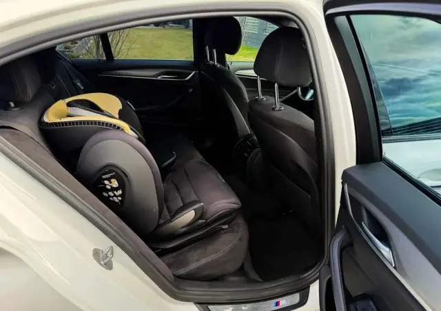 BMW Seria 5 520d M Sport sport