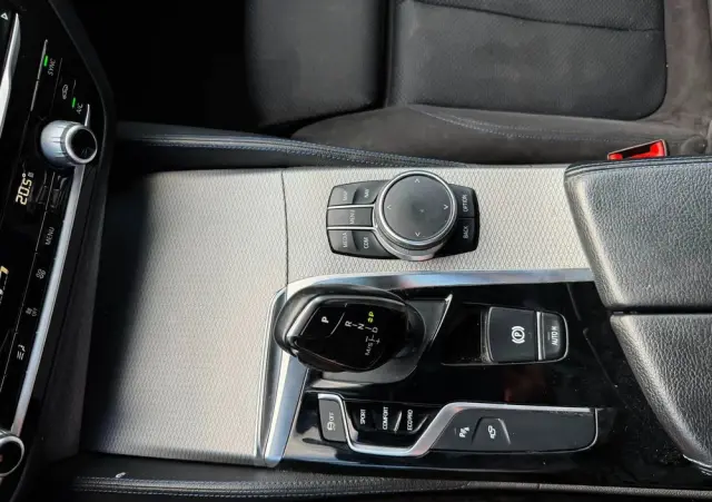 BMW Seria 5 520d M Sport sport