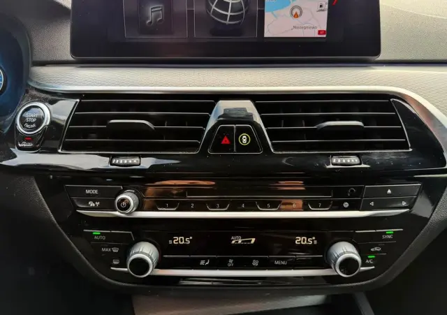 BMW Seria 5 520d M Sport sport