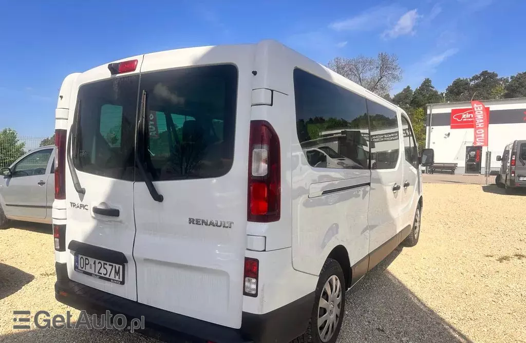 RENAULT Trafic 
