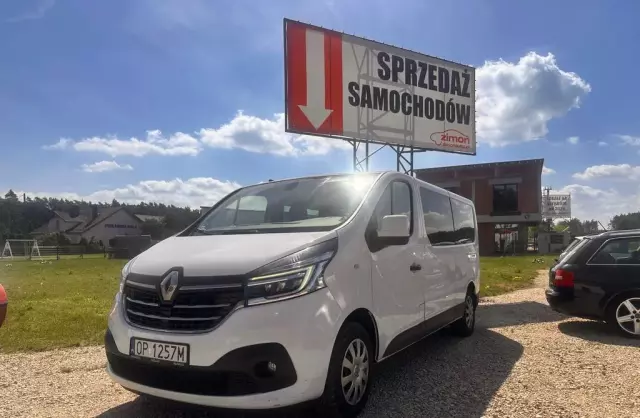 RENAULT Trafic 
