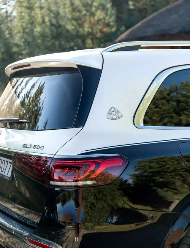 MERCEDES-BENZ GLS Maybach 