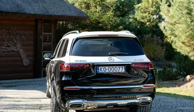 MERCEDES-BENZ GLS Maybach 