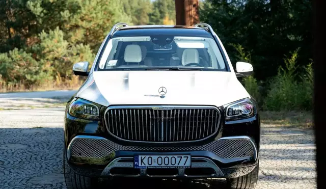 MERCEDES-BENZ GLS Maybach 