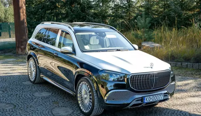 MERCEDES-BENZ GLS Maybach 