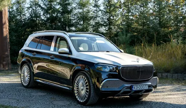 MERCEDES-BENZ GLS Maybach 