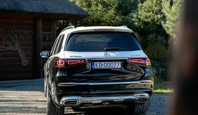 MERCEDES-BENZ GLS Maybach 