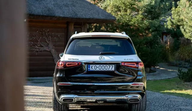 MERCEDES-BENZ GLS Maybach 