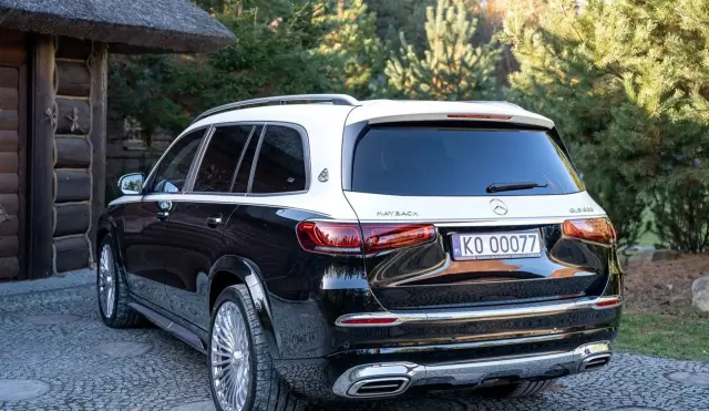 MERCEDES-BENZ GLS Maybach 