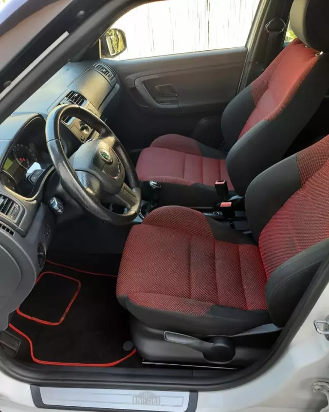 SKODA Fabia 1.2 TSI Monte Carlo