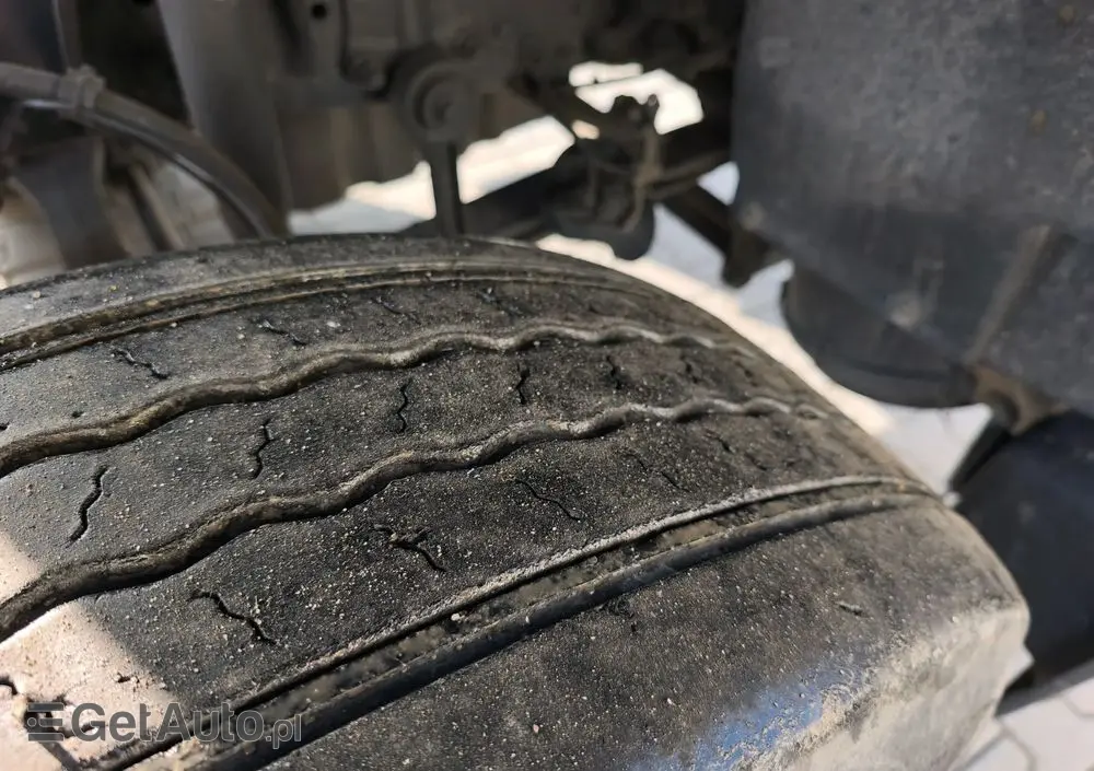 MERCEDES-BENZ AXOR 1829 rama do zabudowy blokada mostu 