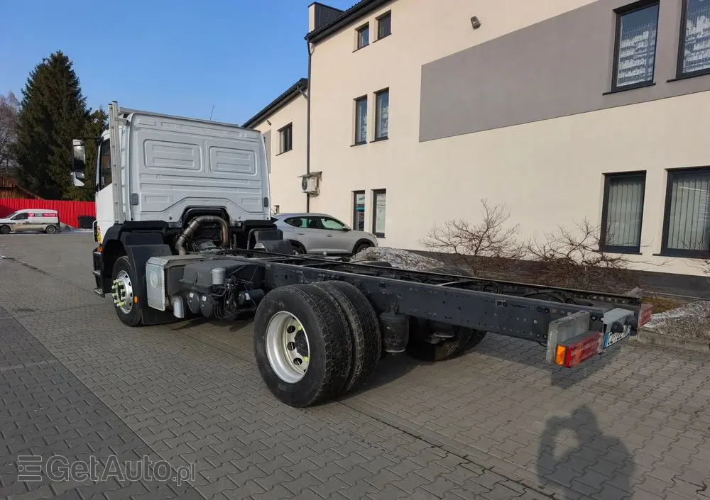 MERCEDES-BENZ AXOR 1829 rama do zabudowy blokada mostu 