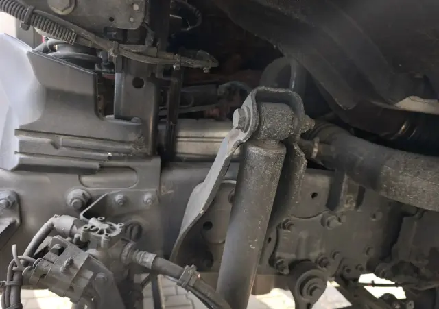 MERCEDES-BENZ AXOR 1829 rama do zabudowy blokada mostu 