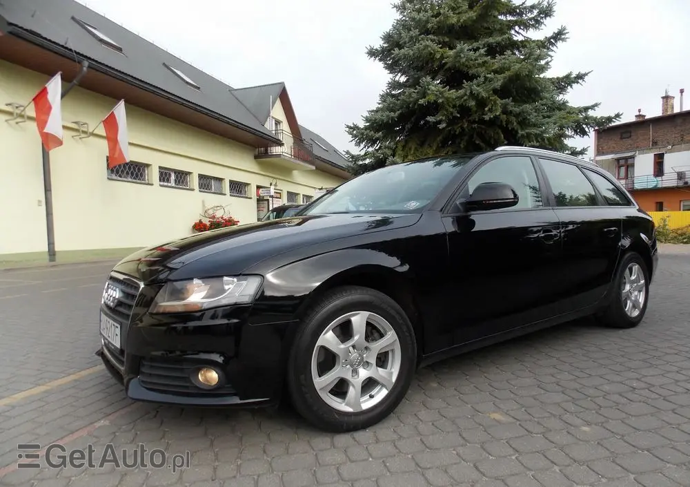 AUDI A4 Avant 2.0 TDI DPF multitronic Attraction
