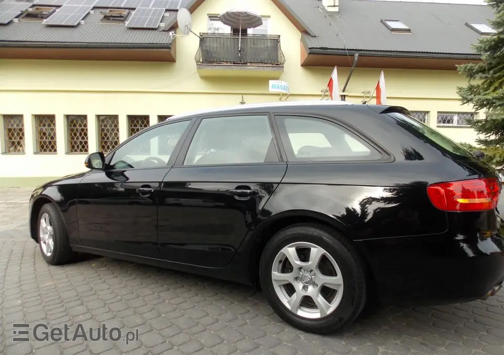 AUDI A4 Avant 2.0 TDI DPF multitronic Attraction