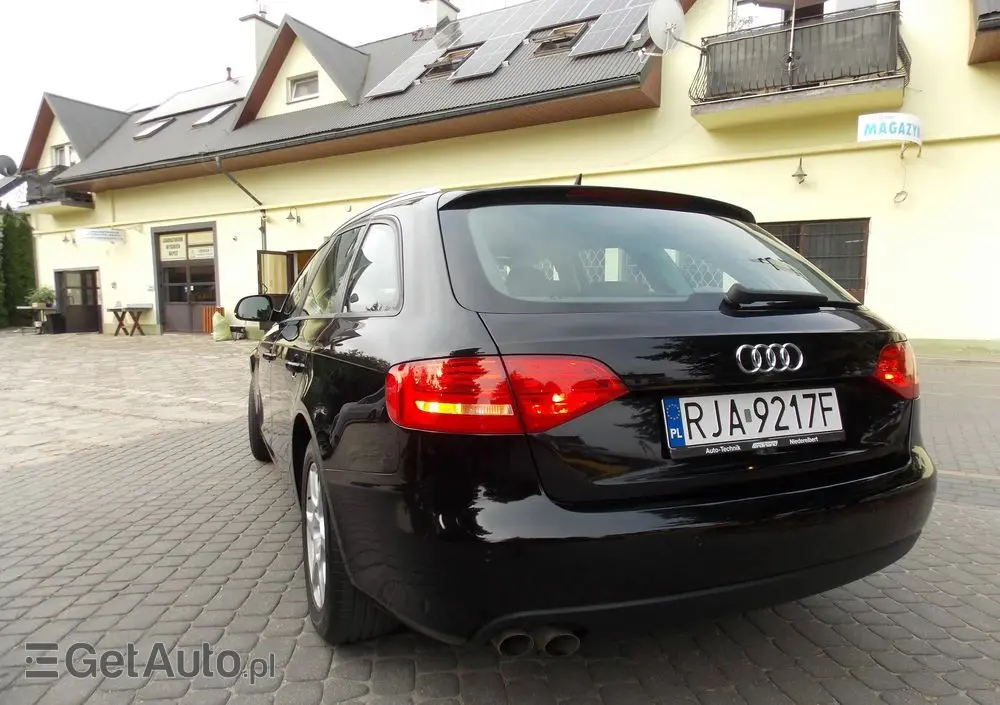 AUDI A4 Avant 2.0 TDI DPF multitronic Attraction