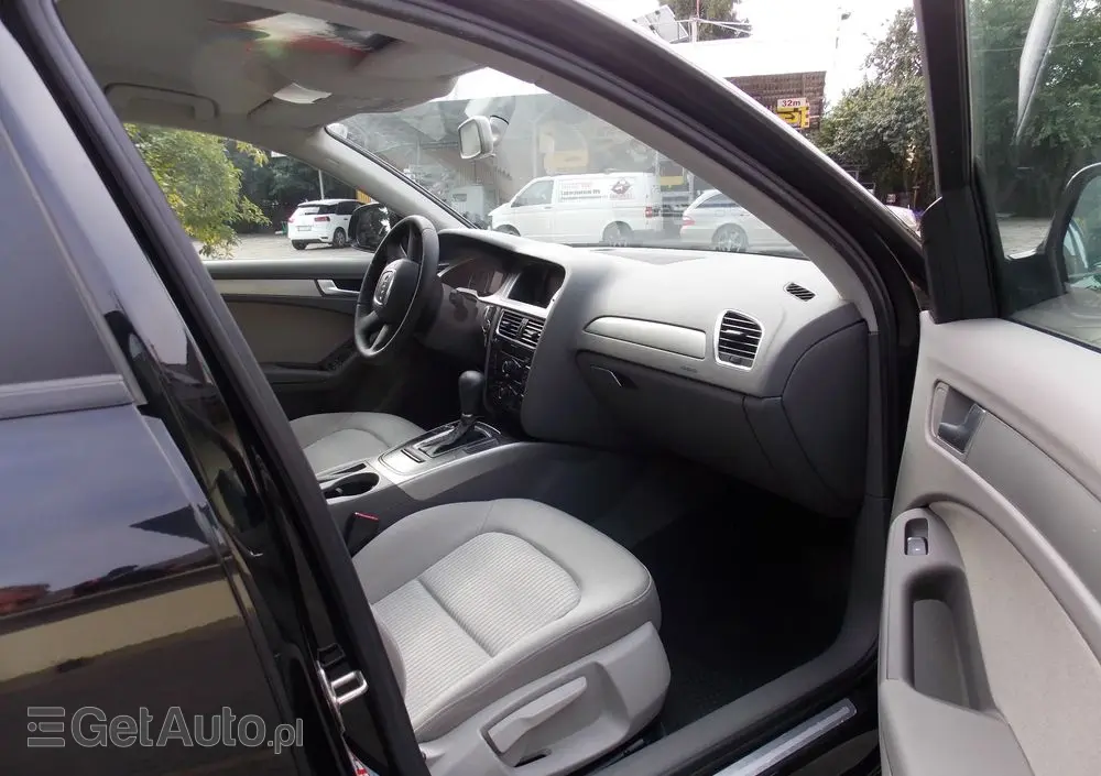 AUDI A4 Avant 2.0 TDI DPF multitronic Attraction
