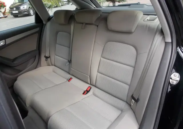 AUDI A4 Avant 2.0 TDI DPF multitronic Attraction