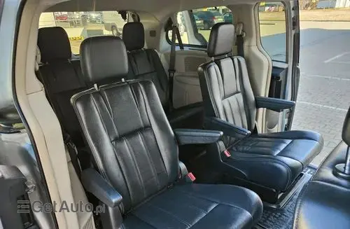 CHRYSLER Town & Country 