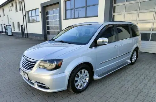 CHRYSLER Town & Country 