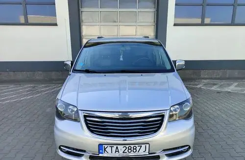 CHRYSLER Town & Country 