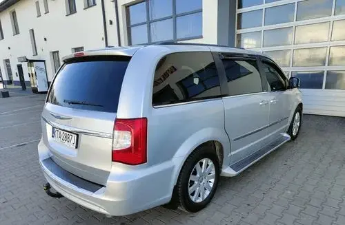 CHRYSLER Town & Country 