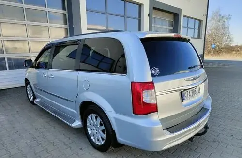 CHRYSLER Town & Country 