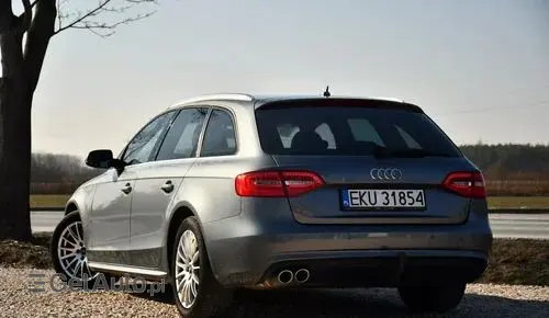 AUDI A4 