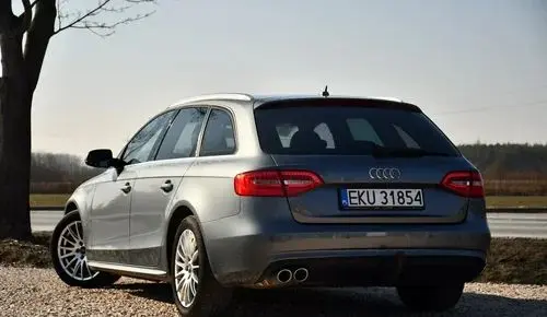 AUDI A4 