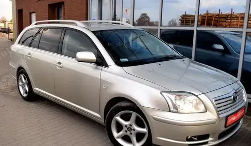 TOYOTA Avensis 