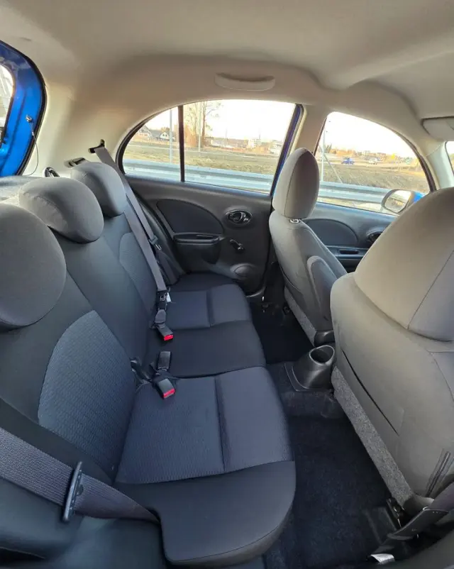 NISSAN Micra 1.2 Bild der Frau