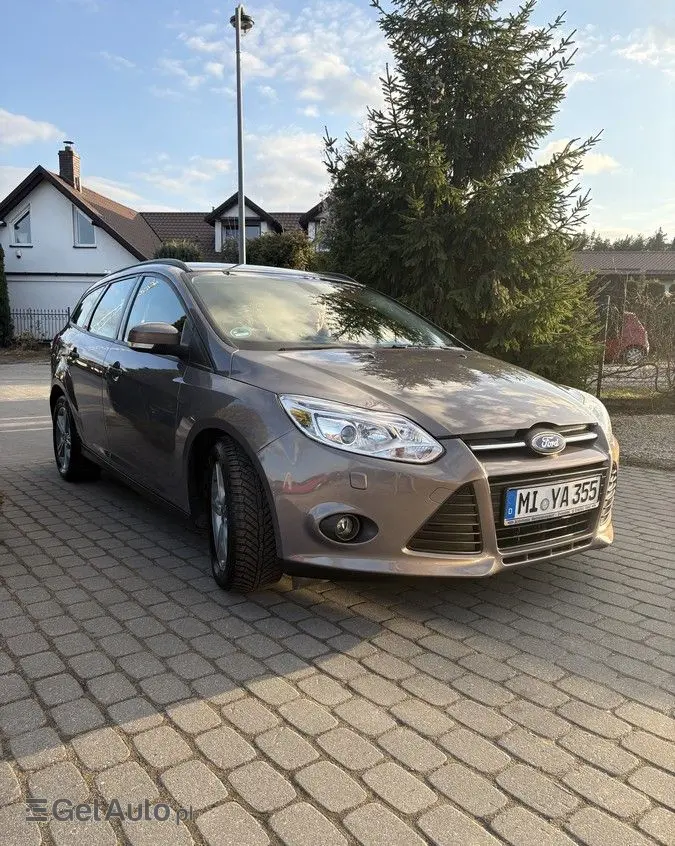FORD Focus 1.0 EcoBoost Start-Stopp-System ST-LINE