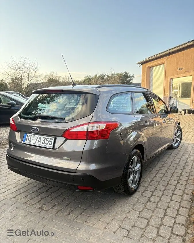 FORD Focus 1.0 EcoBoost Start-Stopp-System ST-LINE