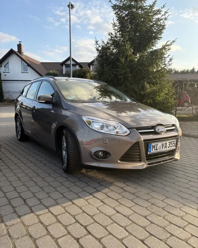 FORD Focus 1.0 EcoBoost Start-Stopp-System ST-LINE