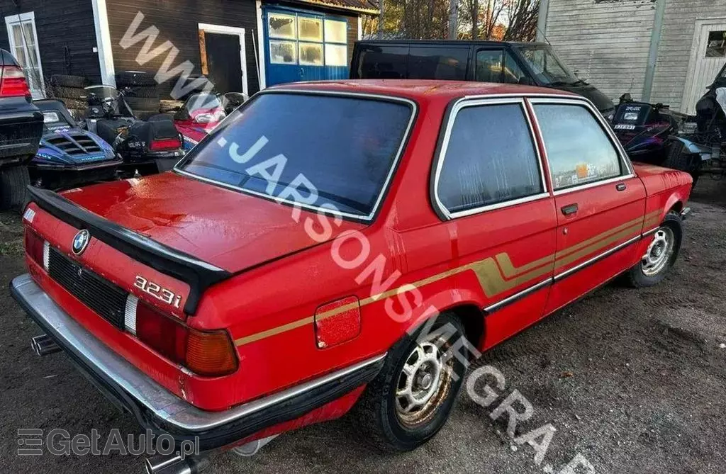 BMW 323 