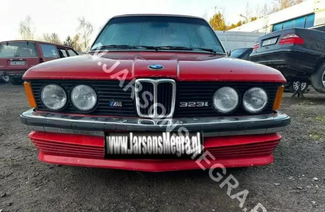 BMW 323 