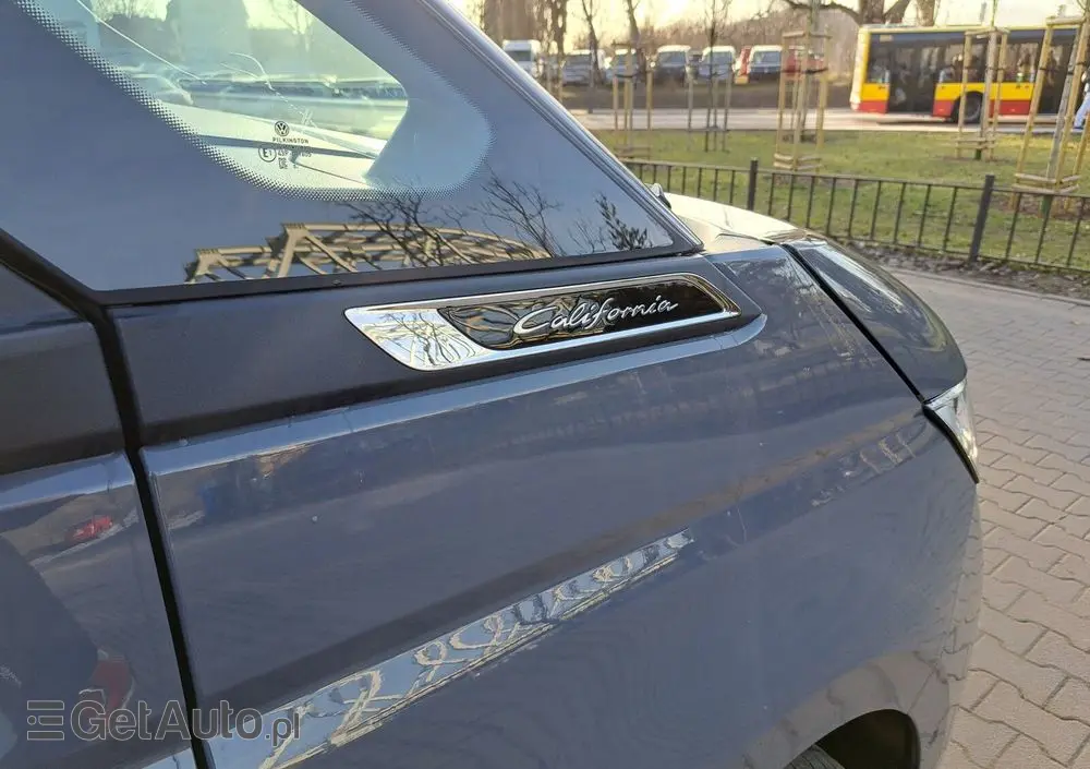 VOLKSWAGEN California 