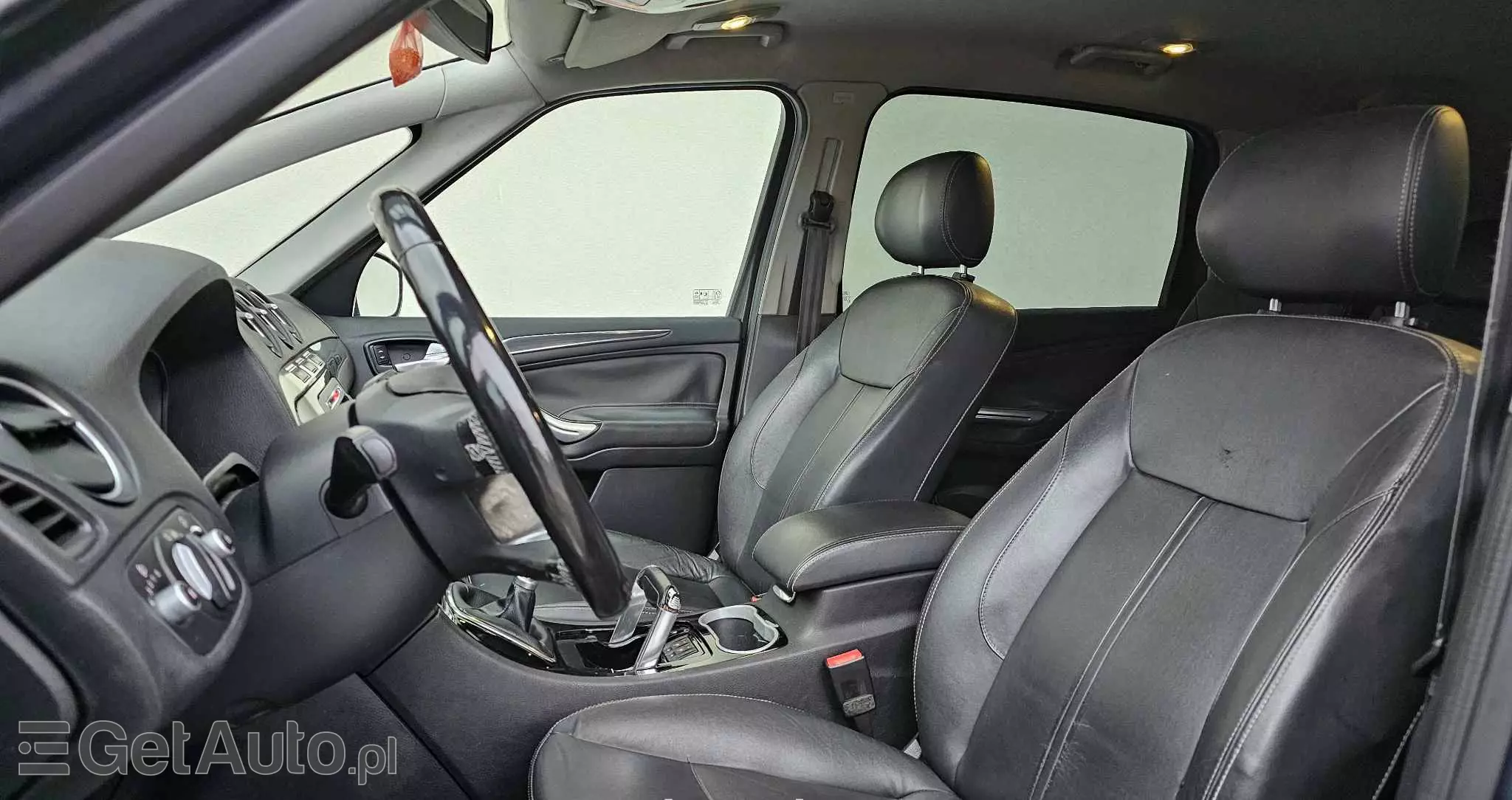 FORD S-Max 2.0 TDCi DPF Titanium