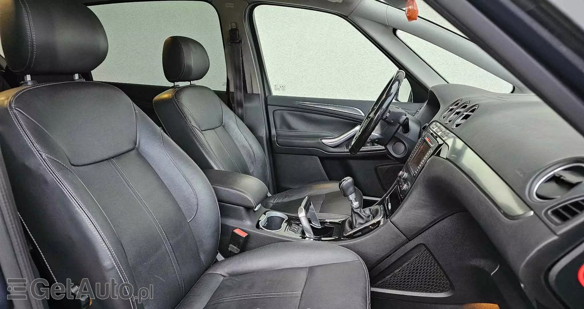 FORD S-Max 2.0 TDCi DPF Titanium