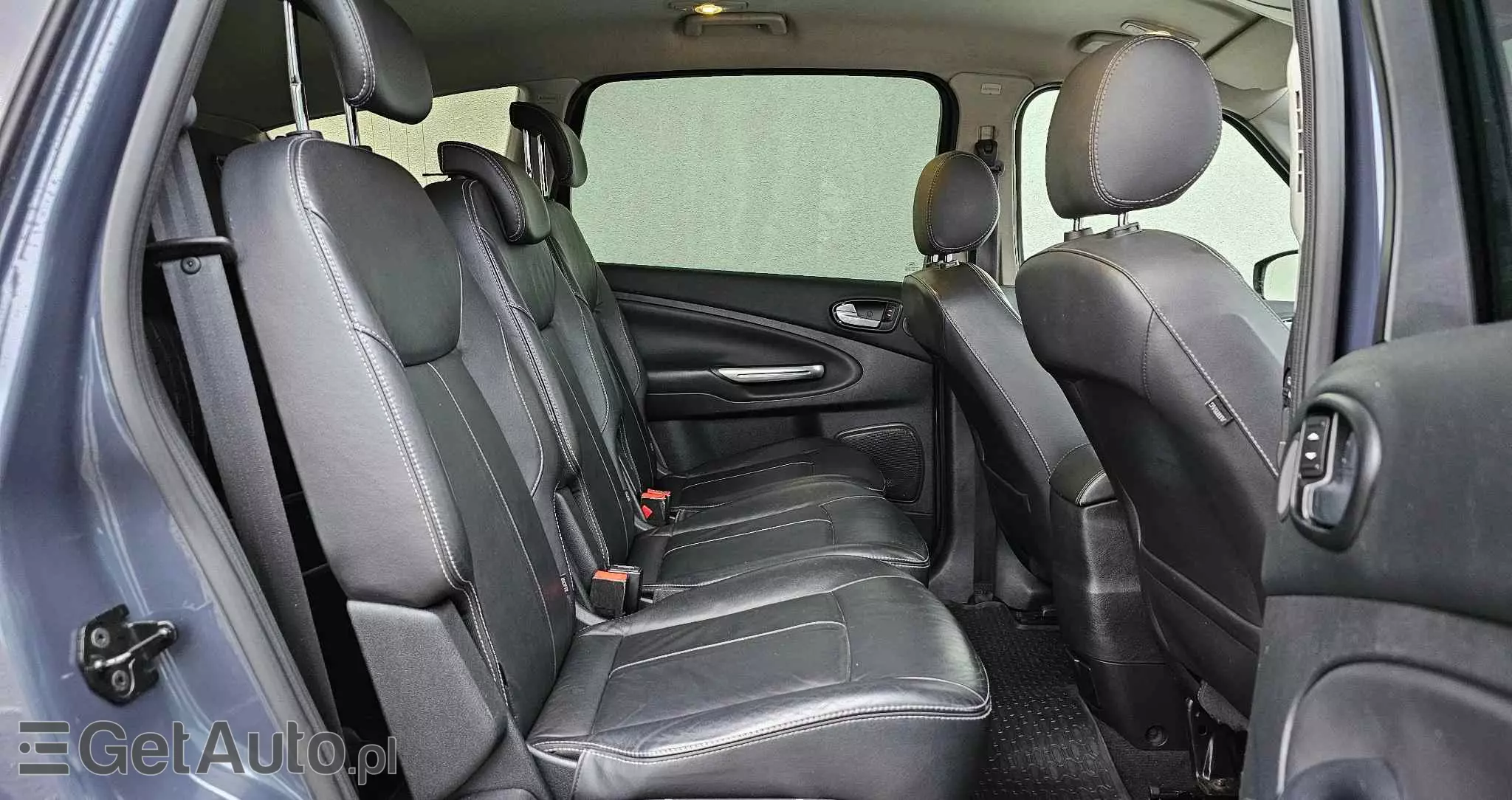 FORD S-Max 2.0 TDCi DPF Titanium