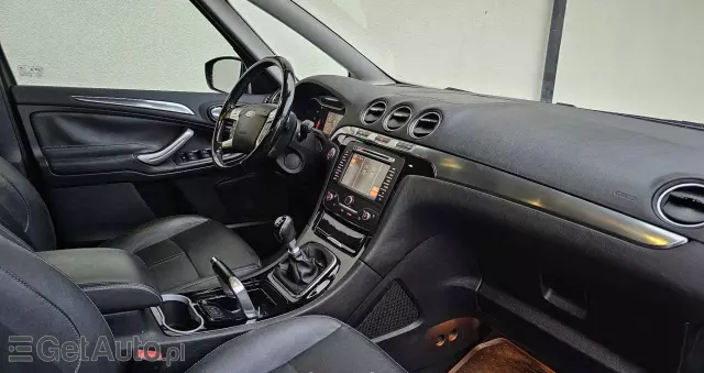 FORD S-Max 2.0 TDCi DPF Titanium