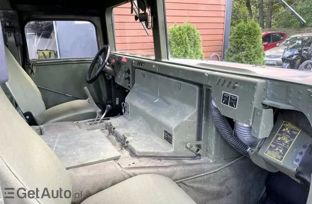 HUMMER H1 