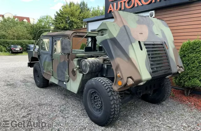 HUMMER H1 