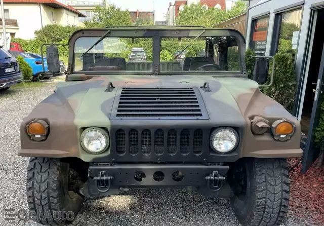 HUMMER H1 