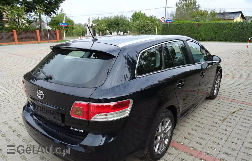TOYOTA Avensis 
