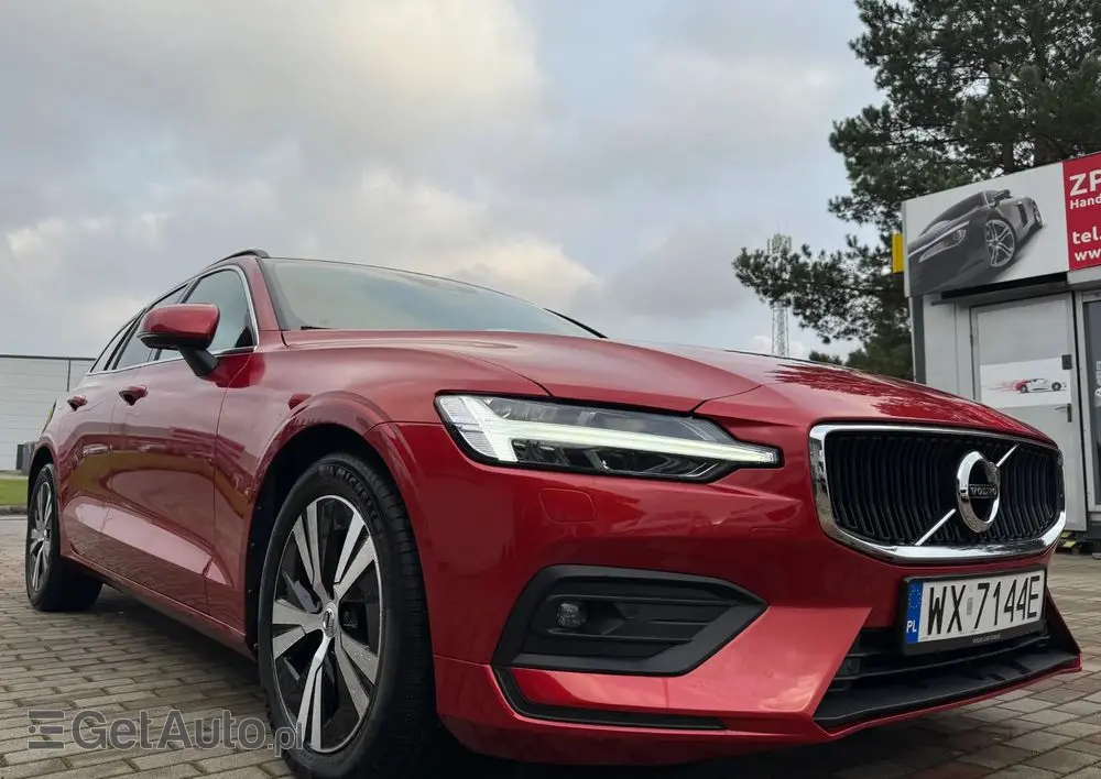VOLVO V60 D4 Momentum Pro